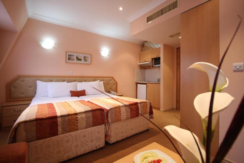 St Georgio Hostel Илфорд Екстериор снимка